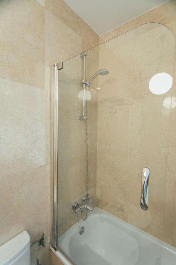 Comfortable Duplex- 1Bd 2Bth- Dean Miranda إشبيلية المظهر الخارجي الصورة